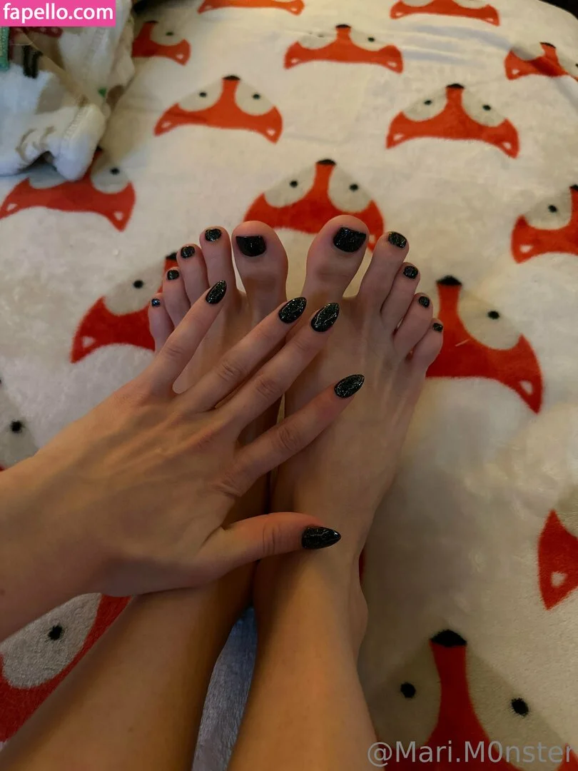 mari.m0nster Onlyfans Photo Gallery 