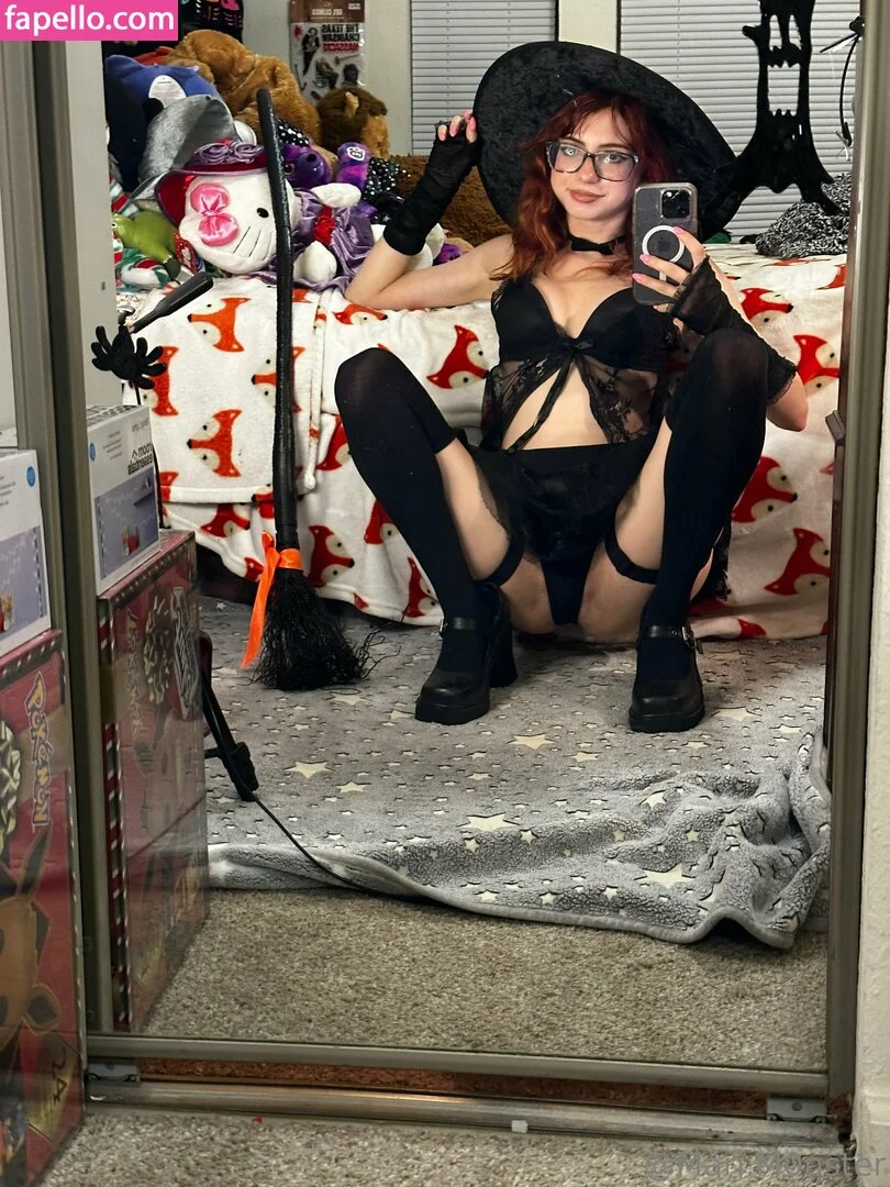 mari.m0nster Onlyfans Photo Gallery 