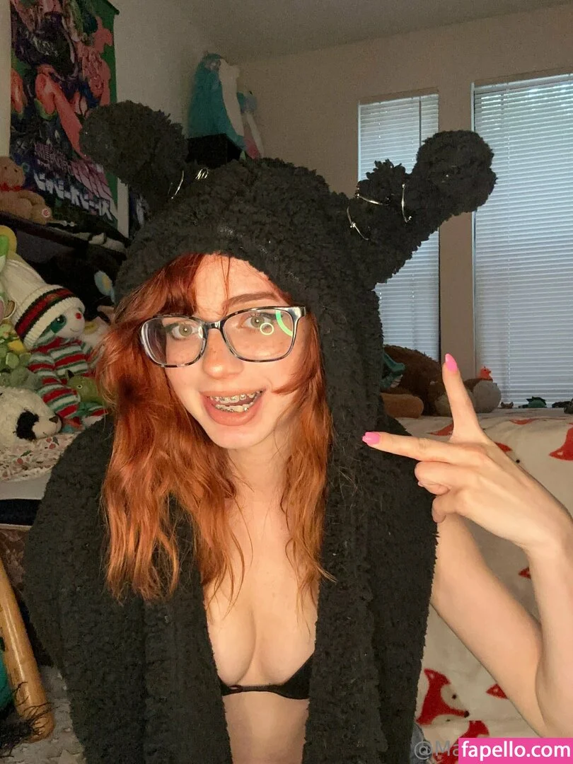 mari.m0nster Onlyfans Photo Gallery 