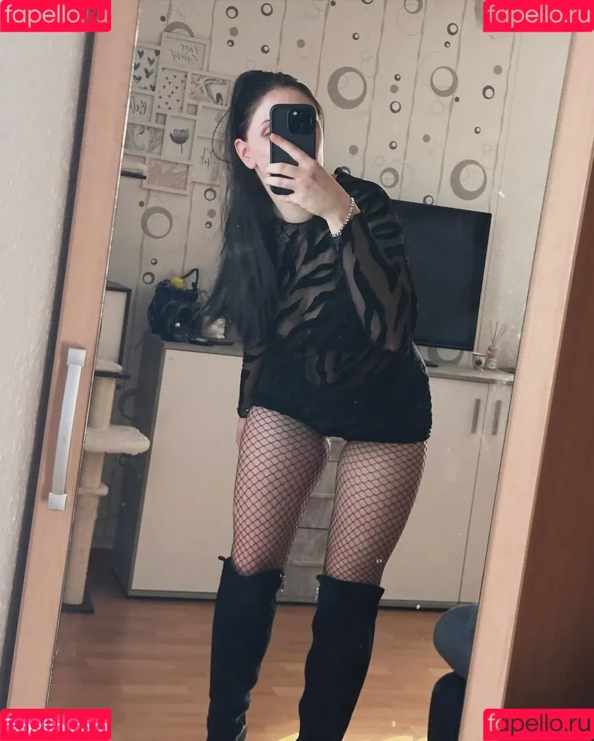 Syrena.scarlett Onlyfans Photo Gallery 