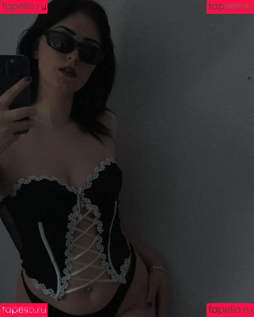 Syrena.scarlett Onlyfans Photo Gallery 