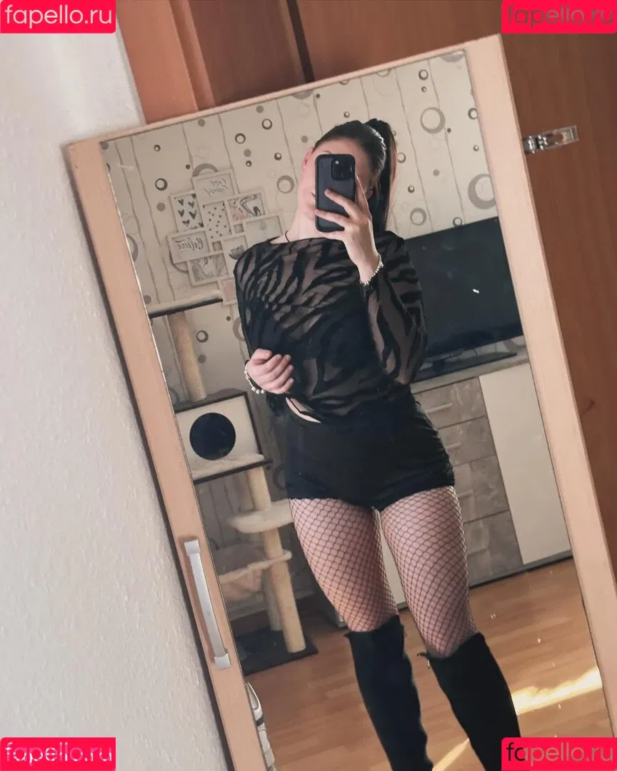 Syrena.scarlett Onlyfans Photo Gallery 