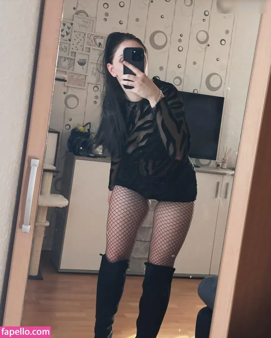 Syrena.scarlett Onlyfans Photo Gallery 