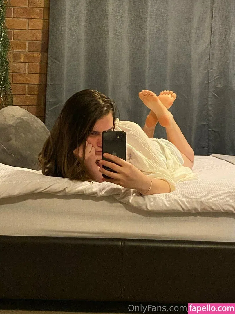 room1204 Onlyfans Photo Gallery 