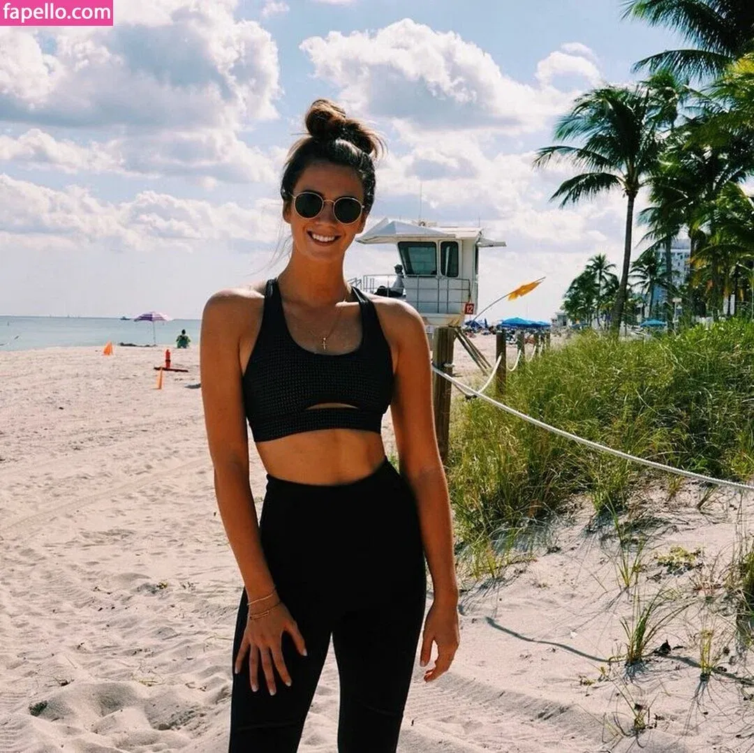 Taryn Hatcher Onlyfans Photo Gallery 