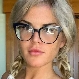 Lindsey Ferrari Onlyfans Photo Gallery 