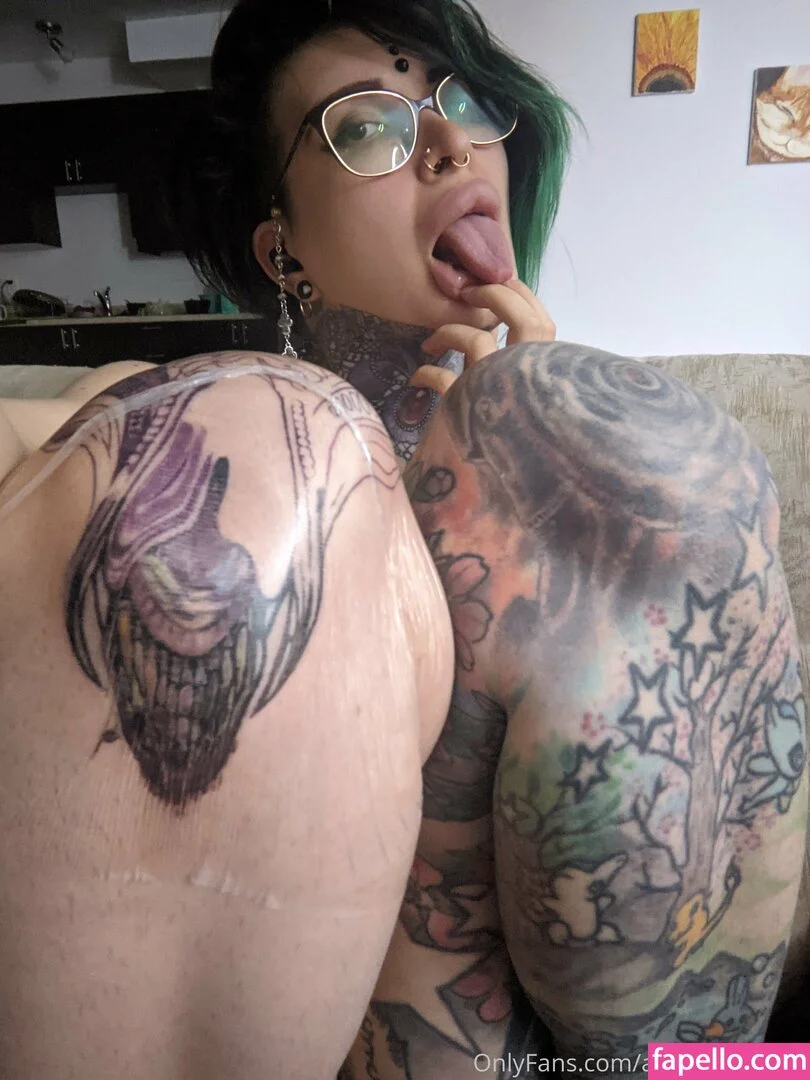 Ariane Saint Amour Onlyfans Photo Gallery 