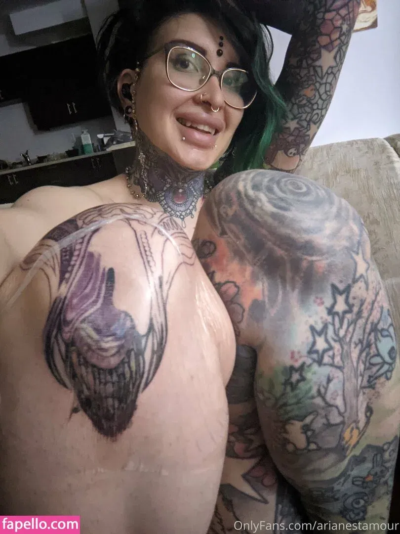 Ariane Saint Amour Onlyfans Photo Gallery 