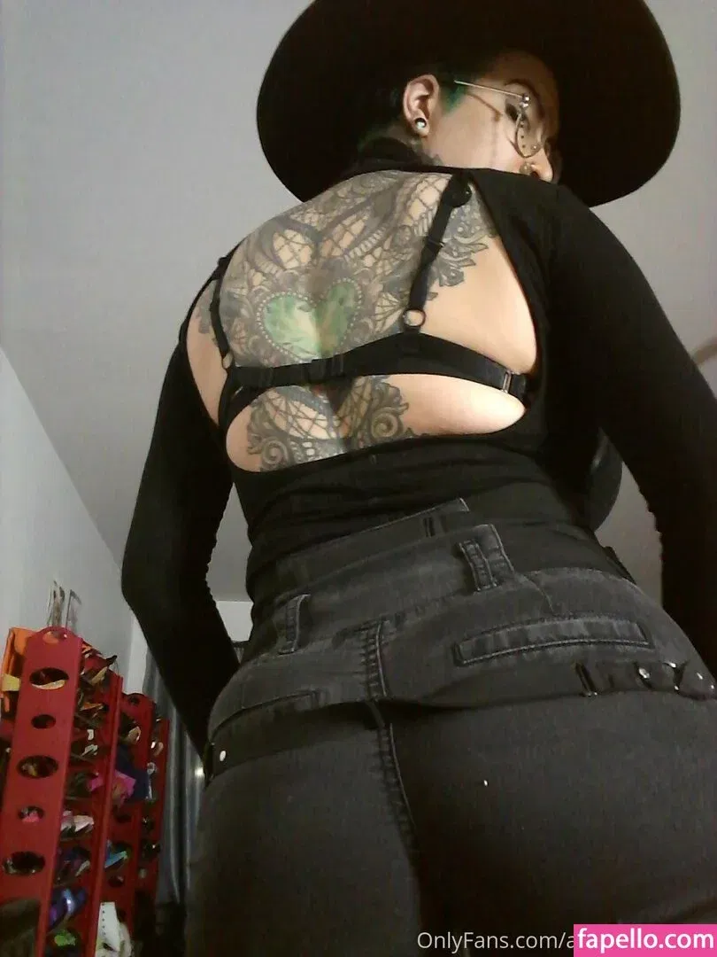 Ariane Saint Amour Onlyfans Photo Gallery 