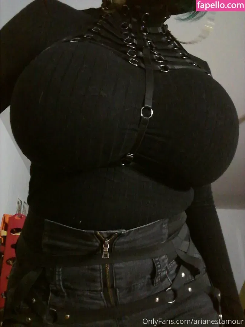 Ariane Saint Amour Onlyfans Photo Gallery 