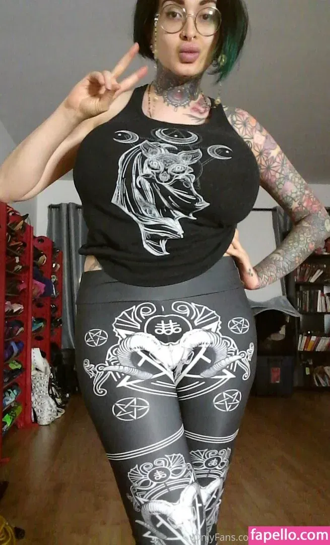 Ariane Saint Amour Onlyfans Photo Gallery 