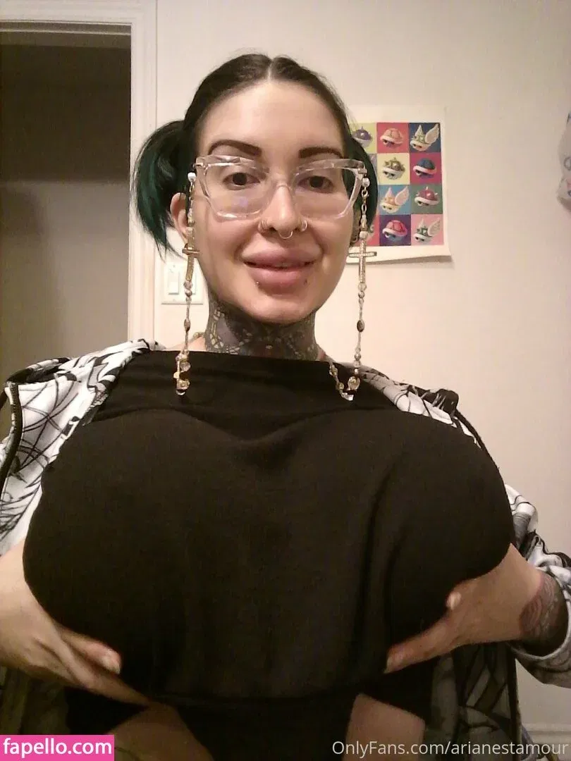 Ariane Saint Amour Onlyfans Photo Gallery 