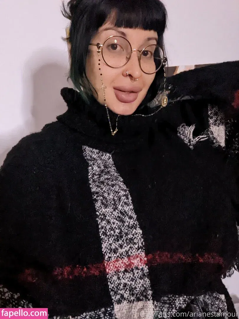 Ariane Saint Amour Onlyfans Photo Gallery 