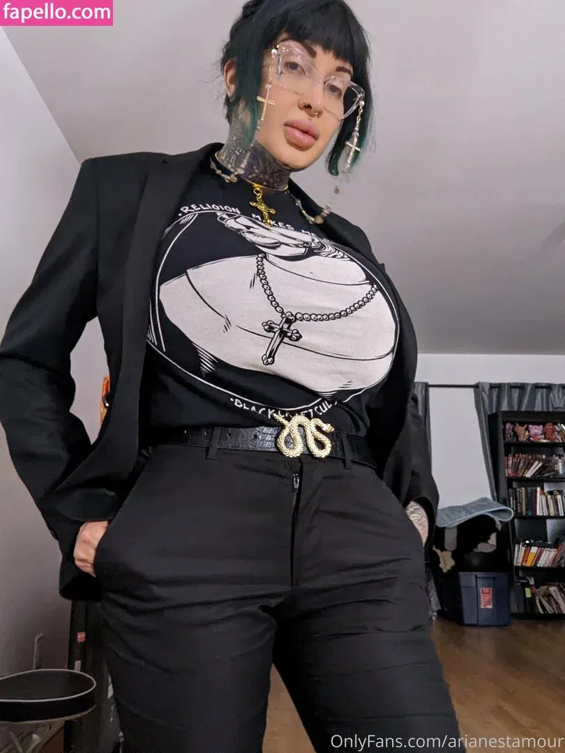 Ariane Saint Amour Onlyfans Photo Gallery 