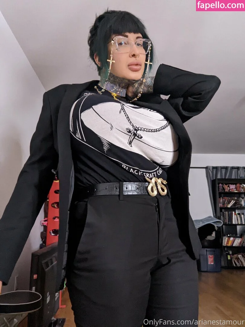 Ariane Saint Amour Onlyfans Photo Gallery 