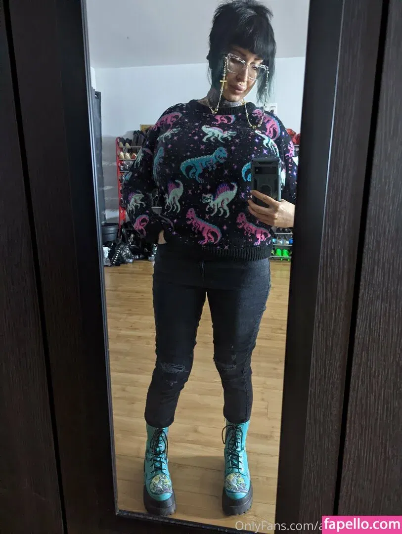 Ariane Saint Amour Onlyfans Photo Gallery 