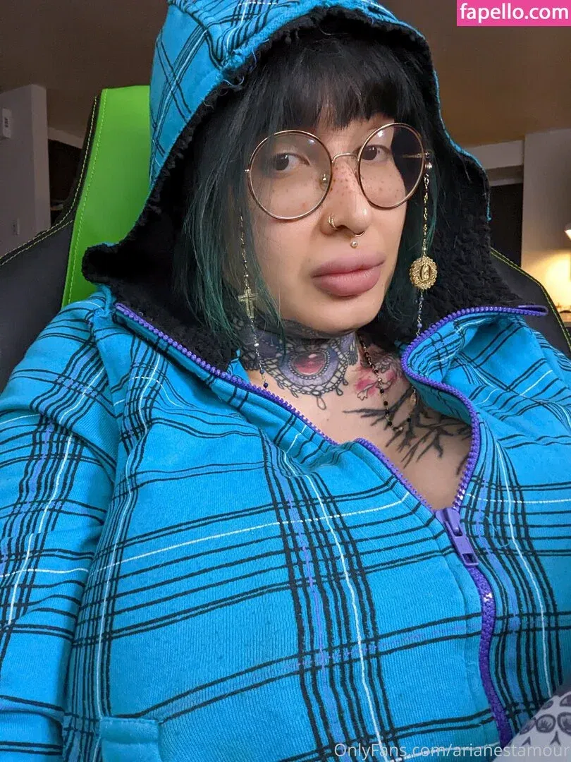 Ariane Saint Amour Onlyfans Photo Gallery 