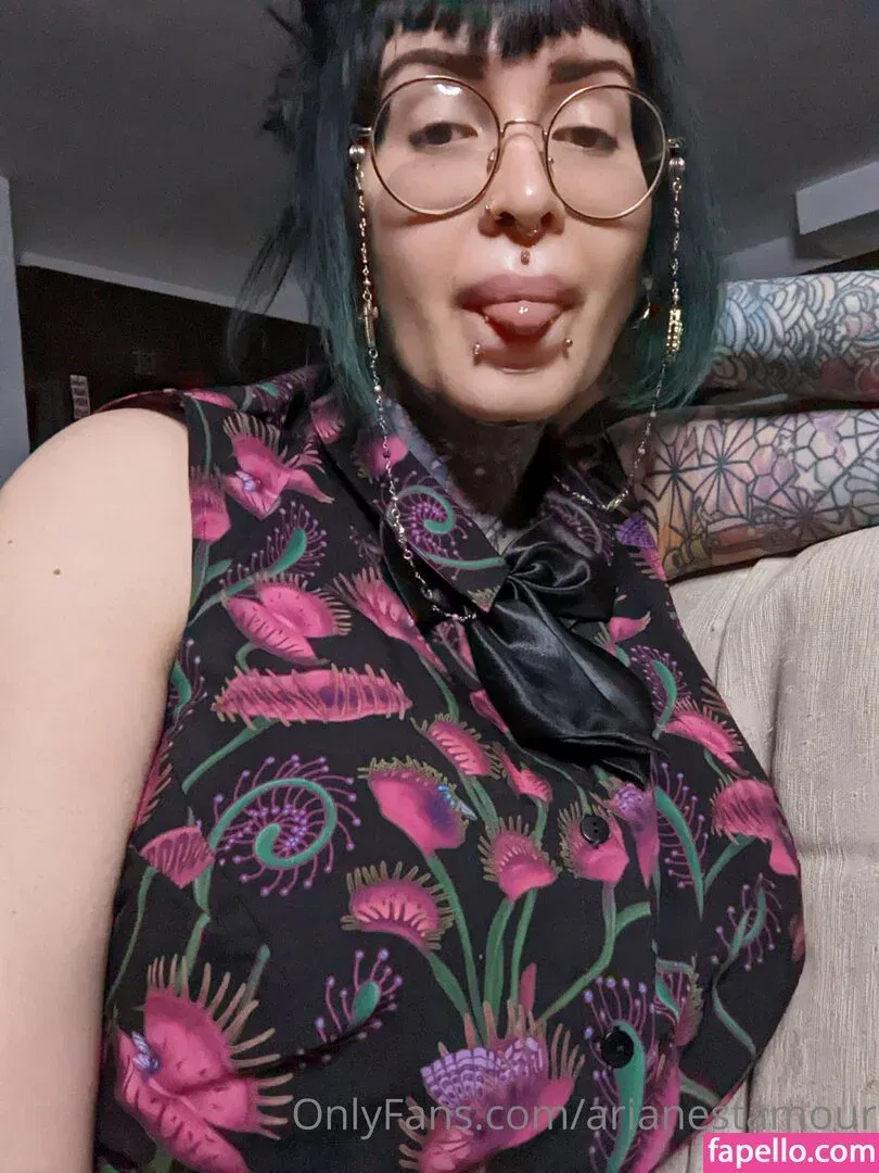 Ariane Saint Amour Onlyfans Photo Gallery 