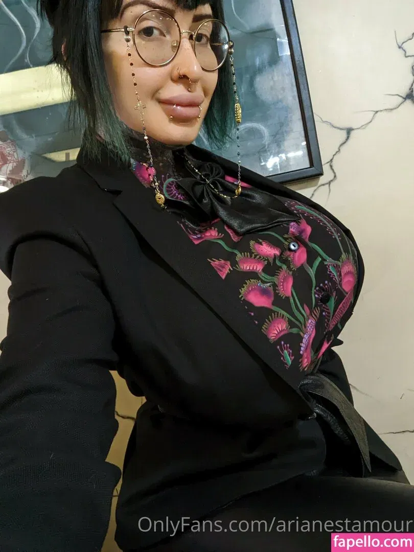 Ariane Saint Amour Onlyfans Photo Gallery 