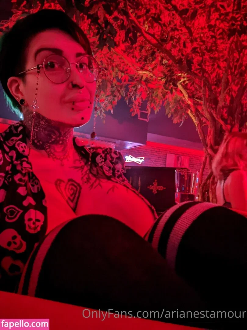 Ariane Saint Amour Onlyfans Photo Gallery 