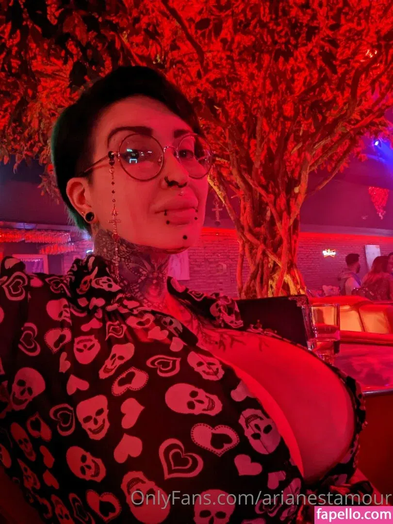 Ariane Saint Amour Onlyfans Photo Gallery 