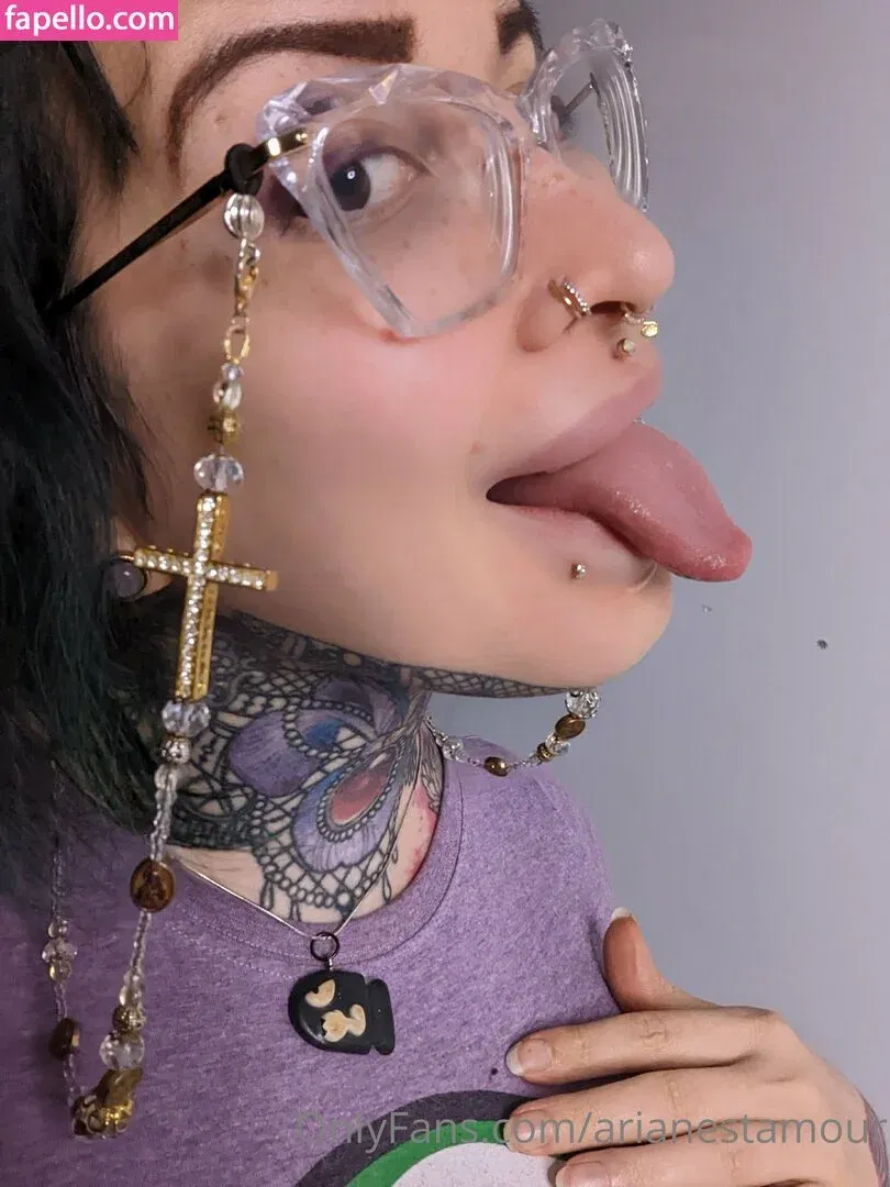 Ariane Saint Amour Onlyfans Photo Gallery 