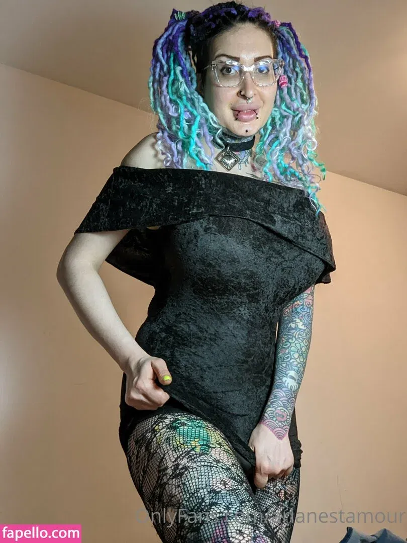 Ariane Saint Amour Onlyfans Photo Gallery 