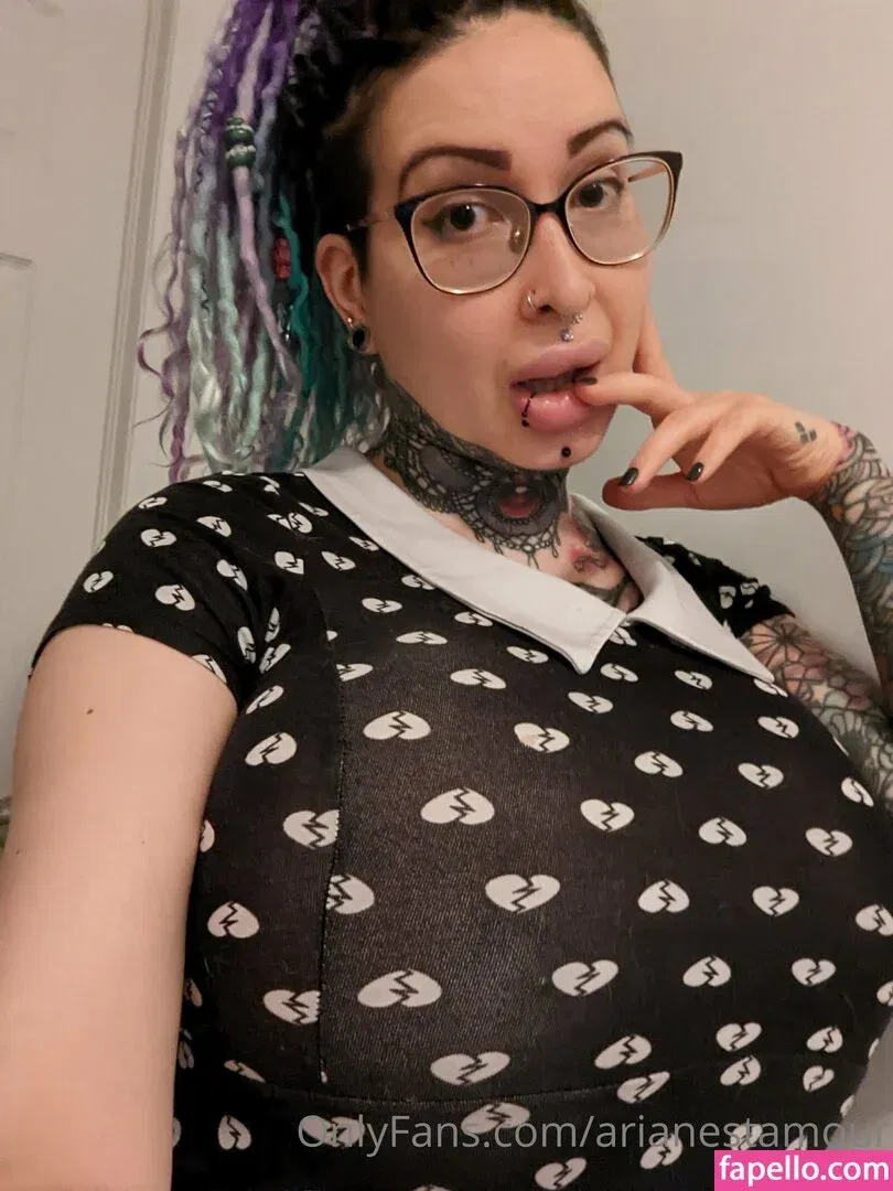 Ariane Saint Amour Onlyfans Photo Gallery 