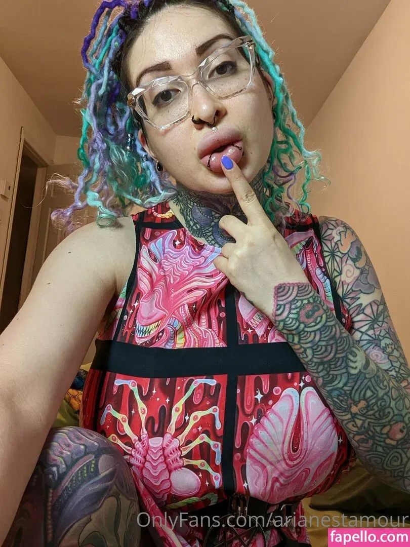 Ariane Saint Amour Onlyfans Photo Gallery 