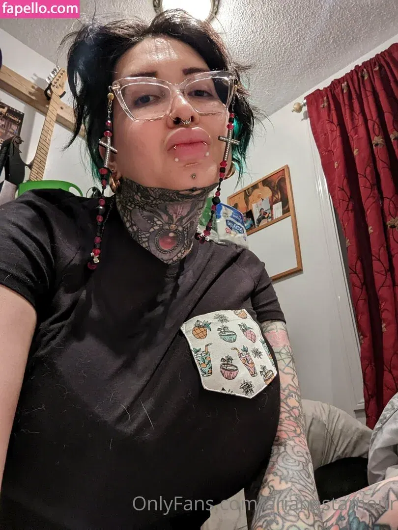 Ariane Saint Amour Onlyfans Photo Gallery 