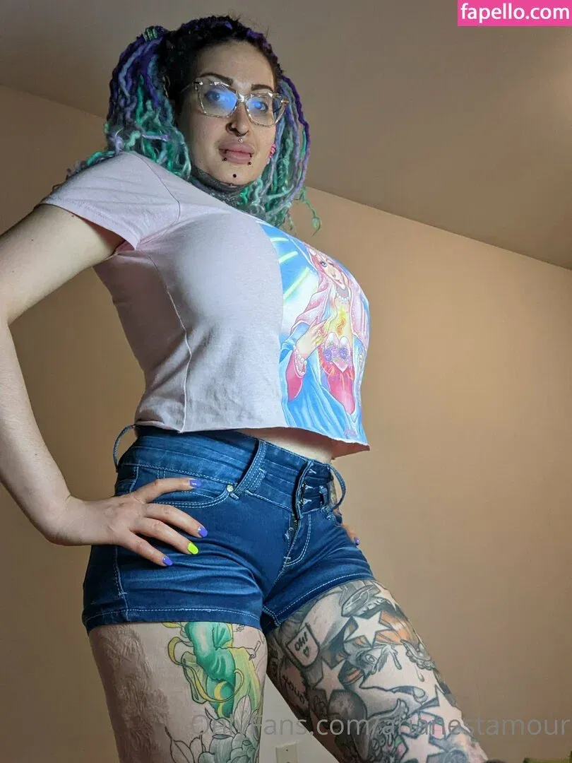 Ariane Saint Amour Onlyfans Photo Gallery 