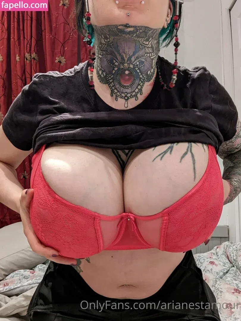 Ariane Saint Amour Onlyfans Photo Gallery 