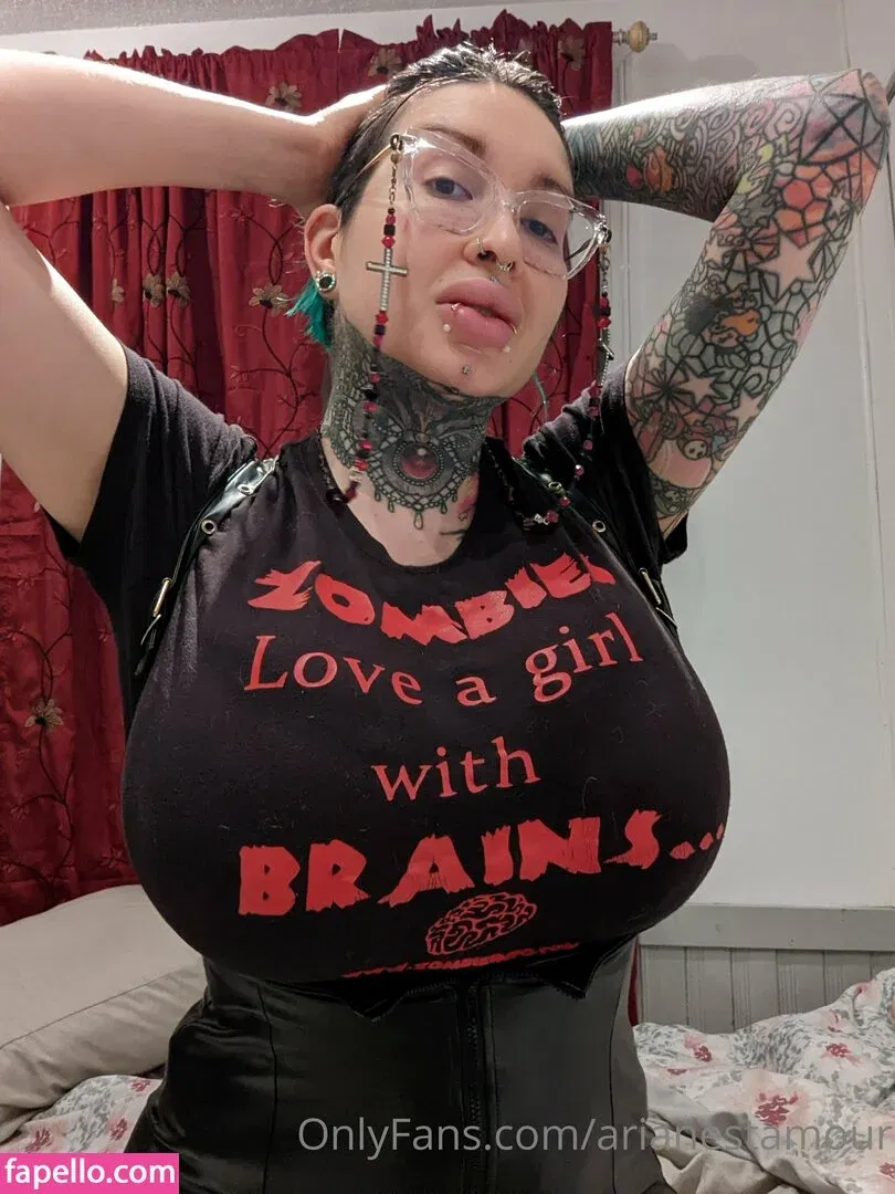 Ariane Saint Amour Onlyfans Photo Gallery 