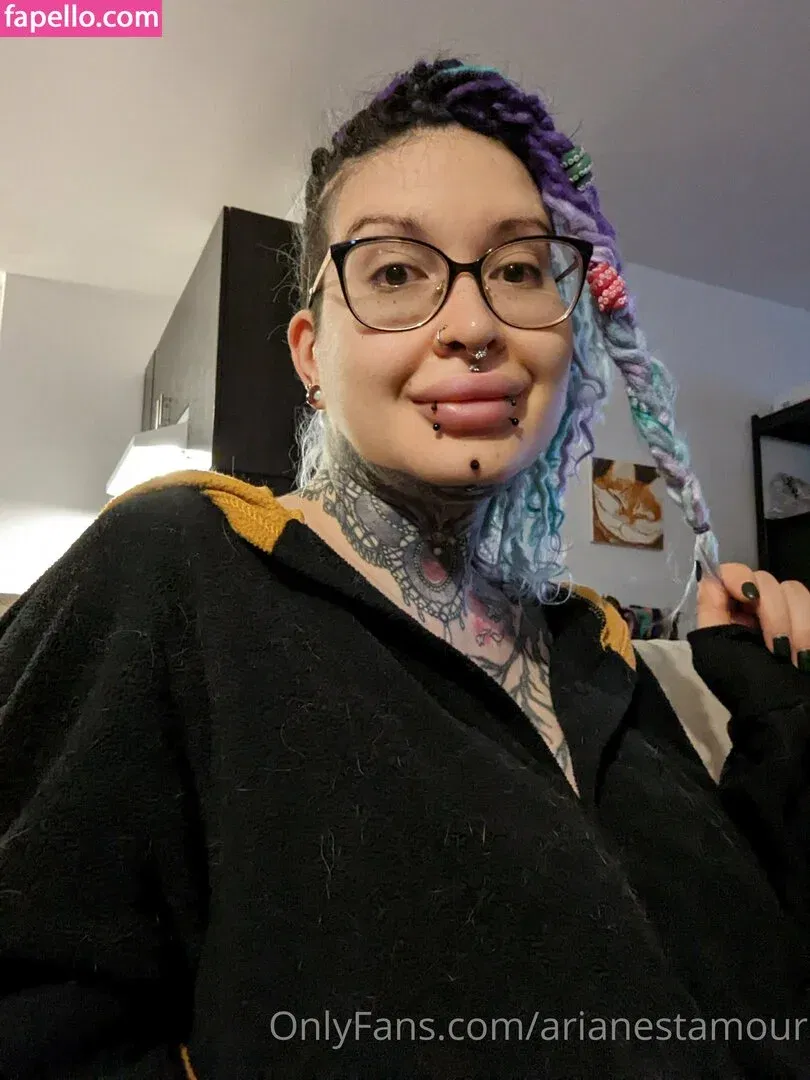 Ariane Saint Amour Onlyfans Photo Gallery 