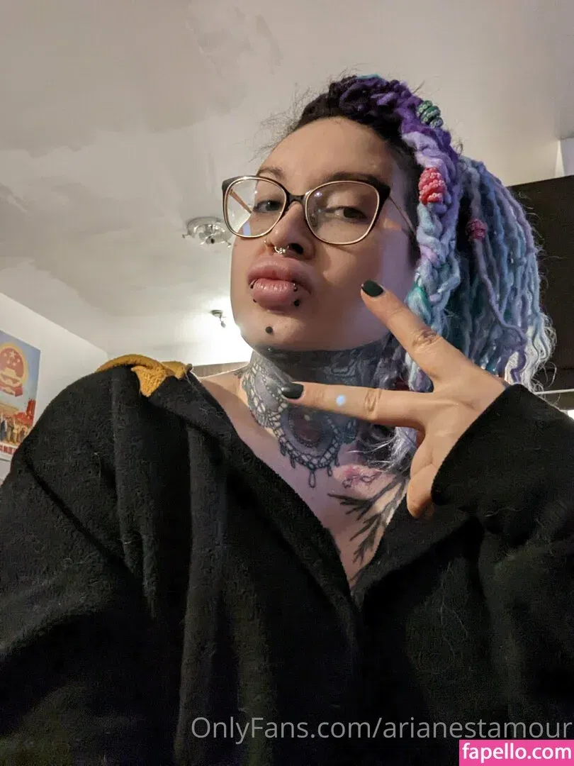 Ariane Saint Amour Onlyfans Photo Gallery 