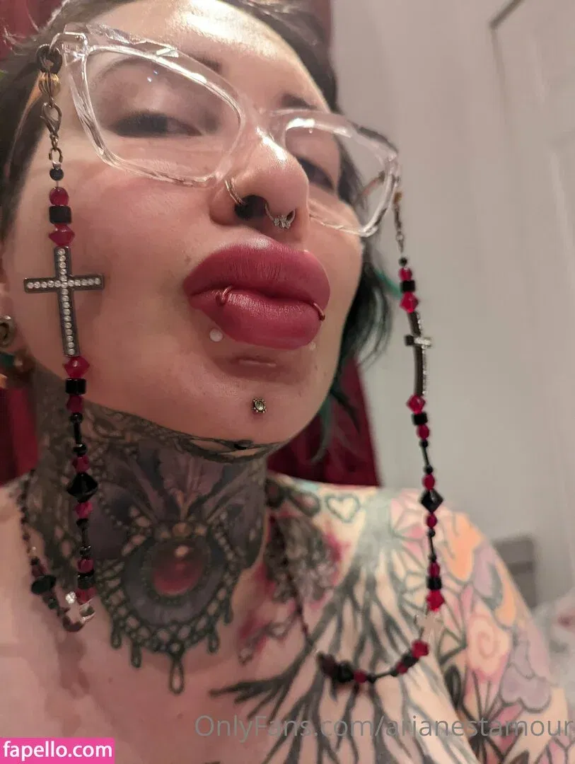 Ariane Saint Amour Onlyfans Photo Gallery 