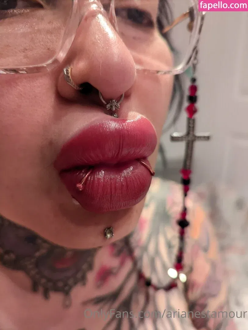 Ariane Saint Amour Onlyfans Photo Gallery 