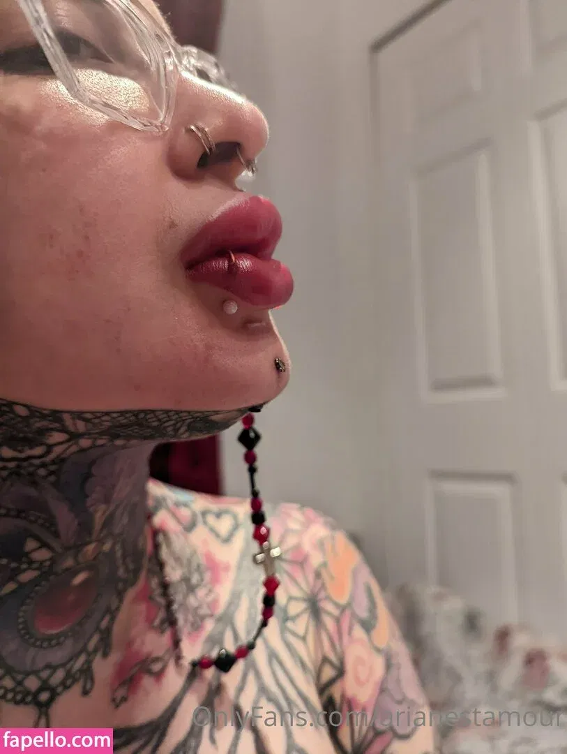 Ariane Saint Amour Onlyfans Photo Gallery 