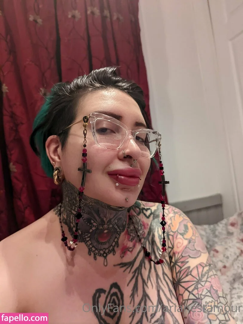 Ariane Saint Amour Onlyfans Photo Gallery 