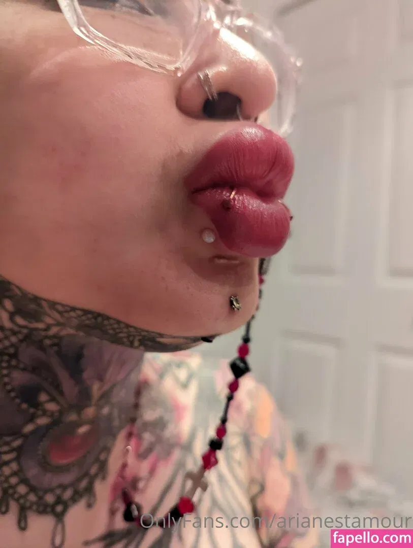 Ariane Saint Amour Onlyfans Photo Gallery 