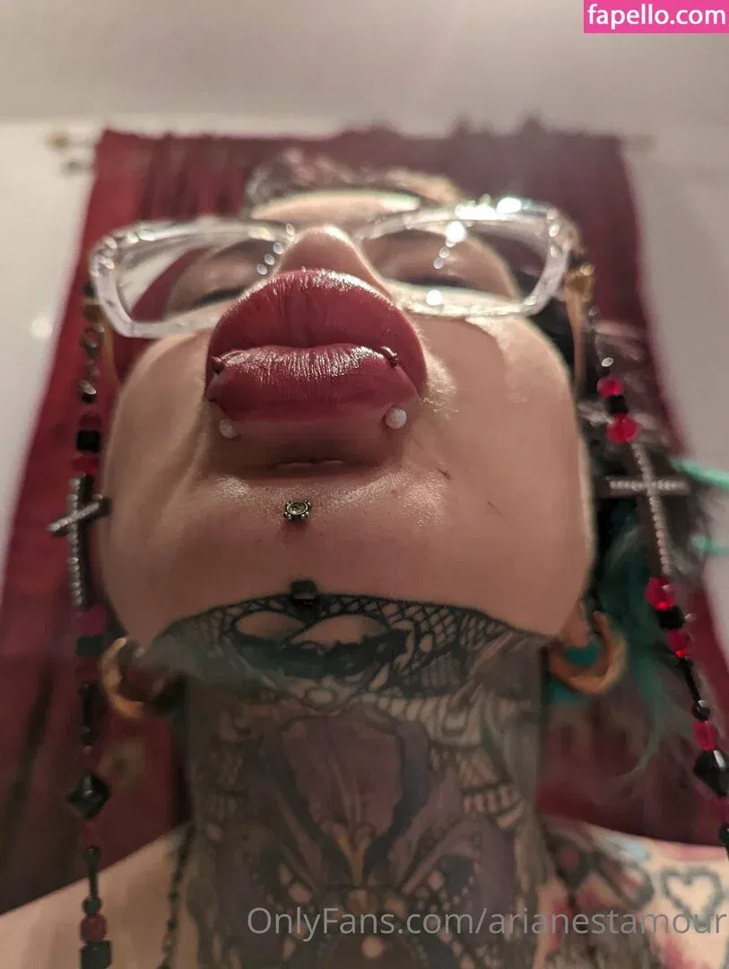 Ariane Saint Amour Onlyfans Photo Gallery 