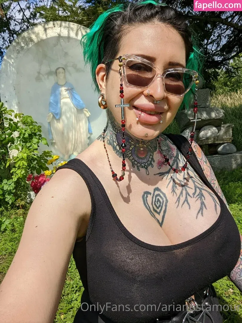 Ariane Saint Amour Onlyfans Photo Gallery 