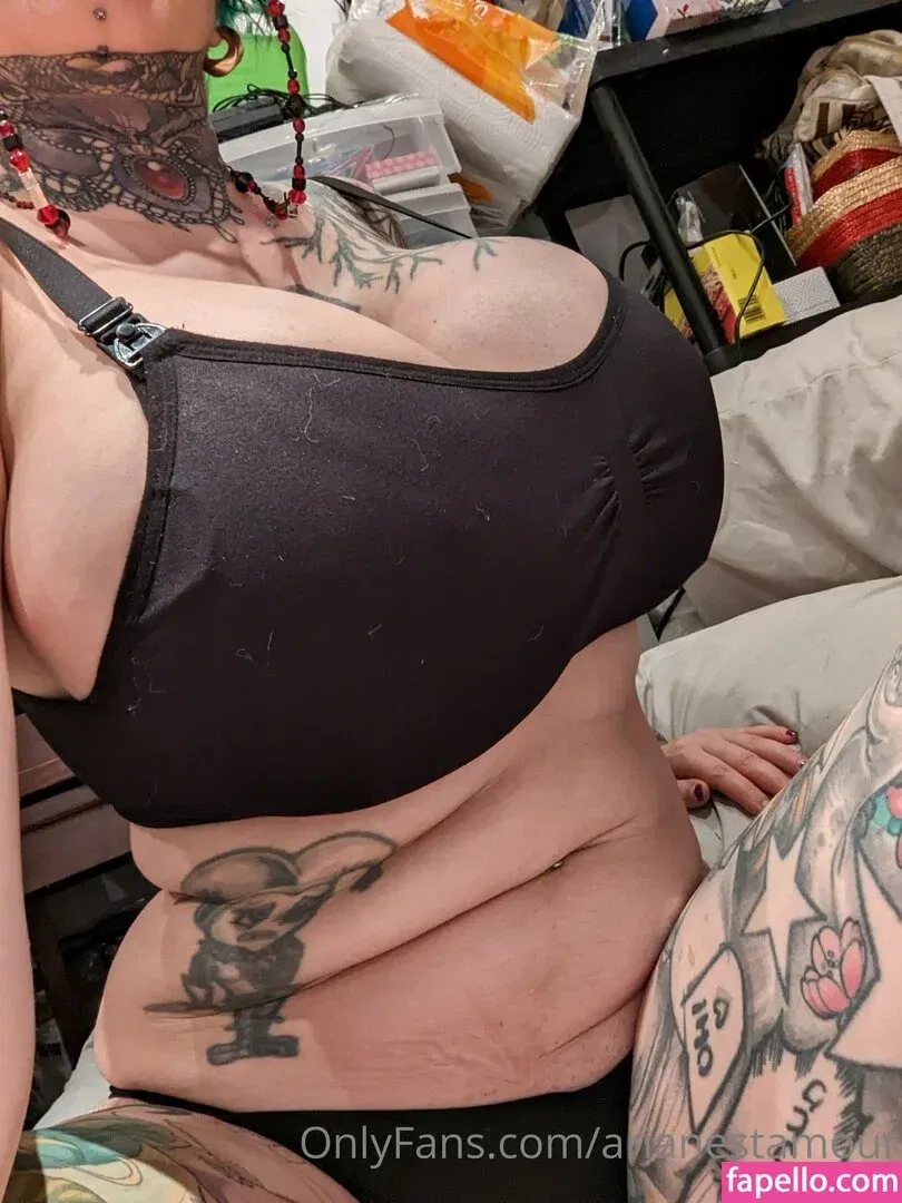 Ariane Saint Amour Onlyfans Photo Gallery 