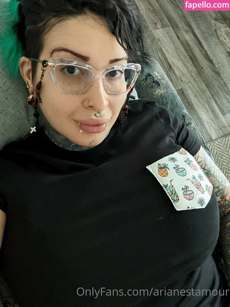 Ariane Saint Amour Onlyfans Photo Gallery 