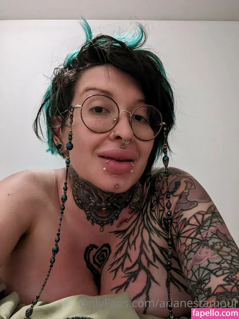 Ariane Saint Amour Onlyfans Photo Gallery 