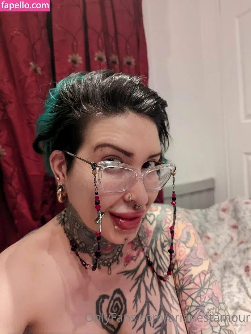 Ariane Saint Amour Onlyfans Photo Gallery 