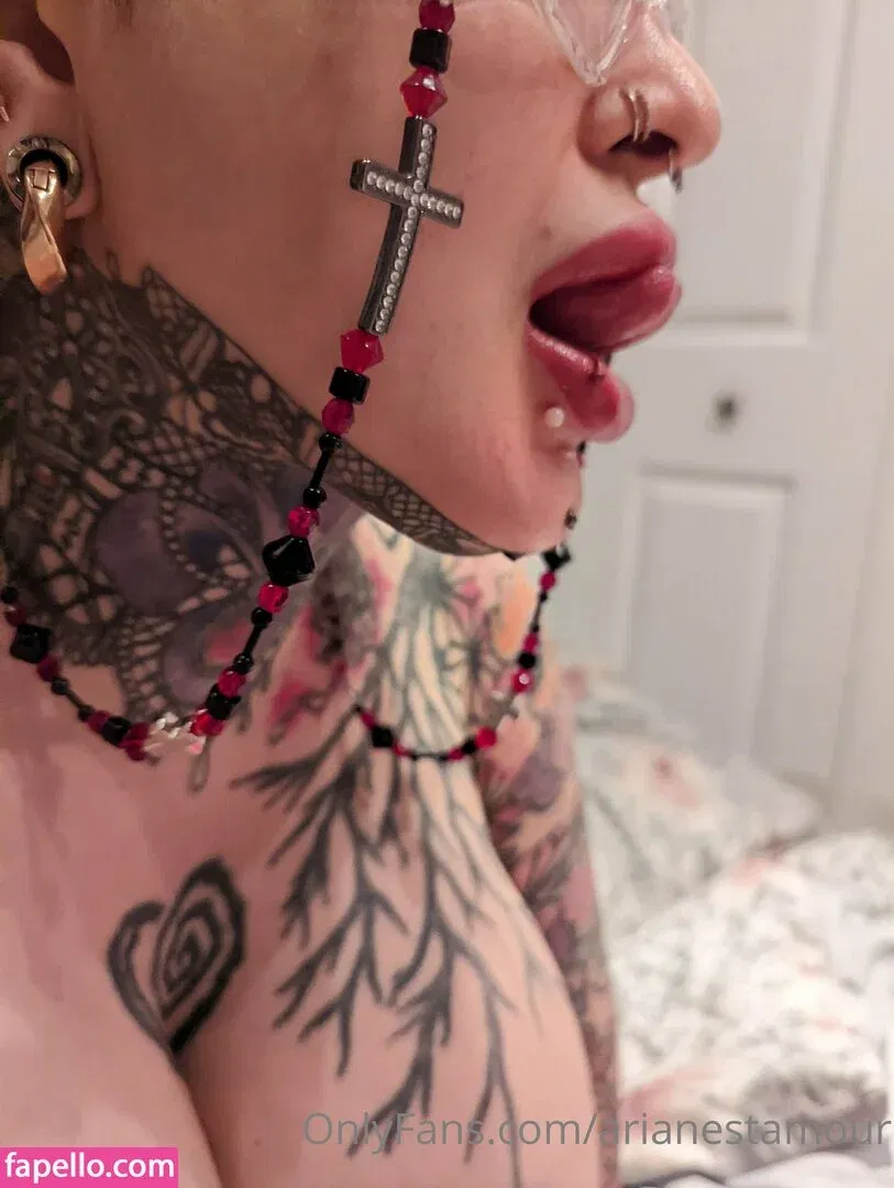 Ariane Saint Amour Onlyfans Photo Gallery 