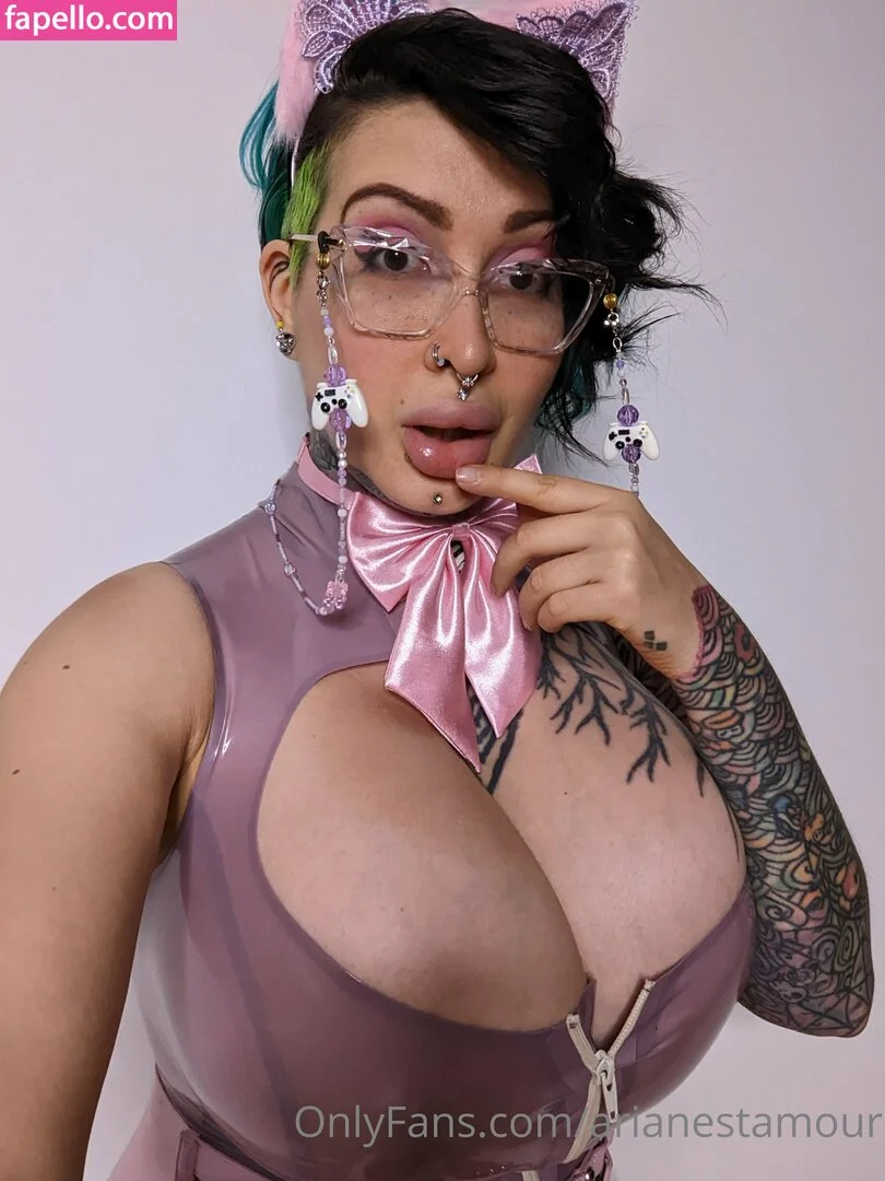 Ariane Saint Amour Onlyfans Photo Gallery 