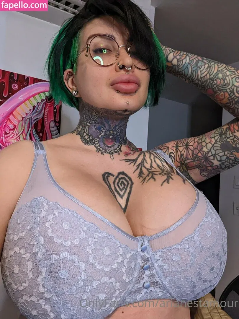 Ariane Saint Amour Onlyfans Photo Gallery 