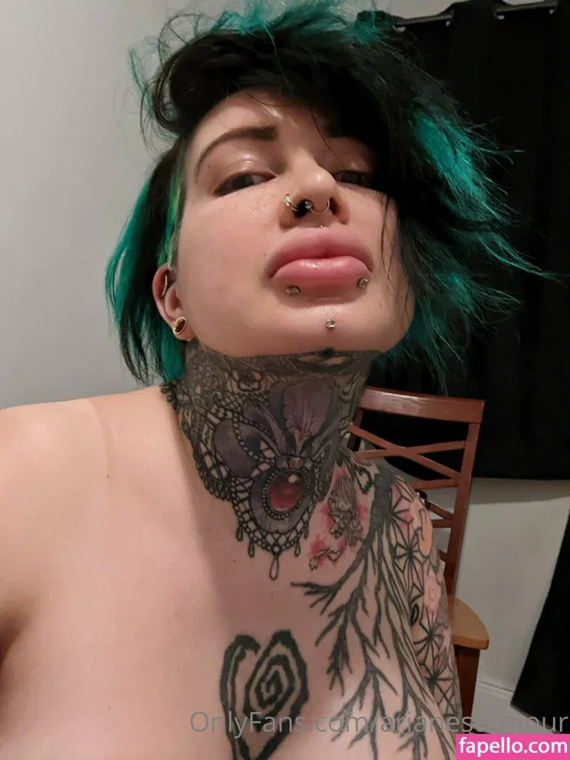 Ariane Saint Amour Onlyfans Photo Gallery 